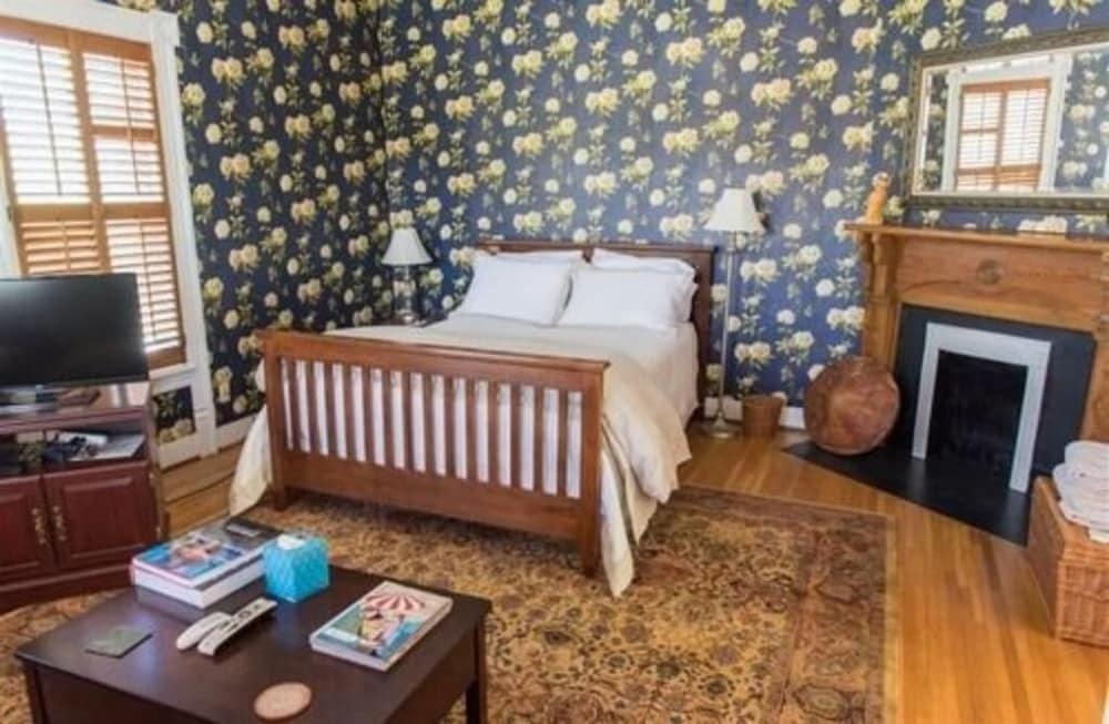 Charles Bass House Bed &amp; Breakfast 17/21