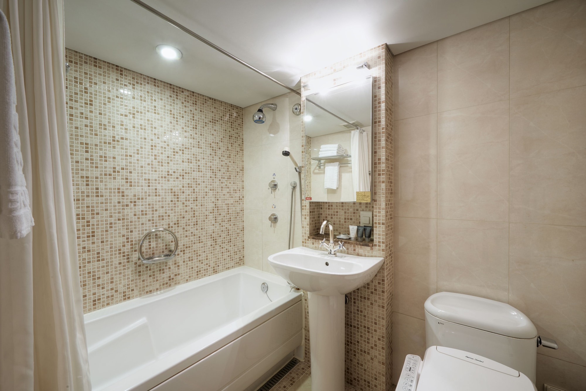 غرفة ديلوكس بسريرين منفصلين، Hotel Riviera Cheongdam 3/3