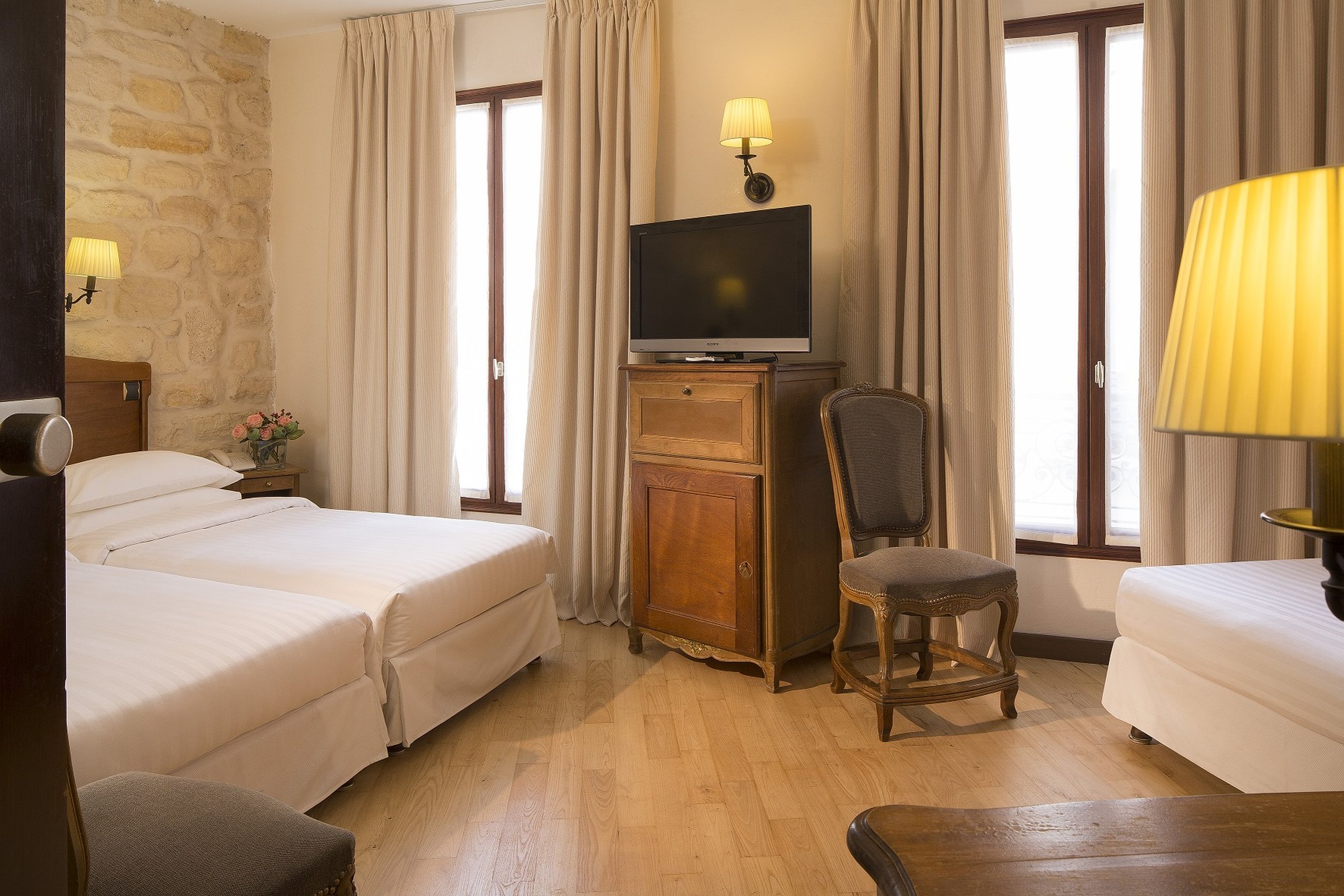 Hotel Europe Saint Severin Paris 12/26