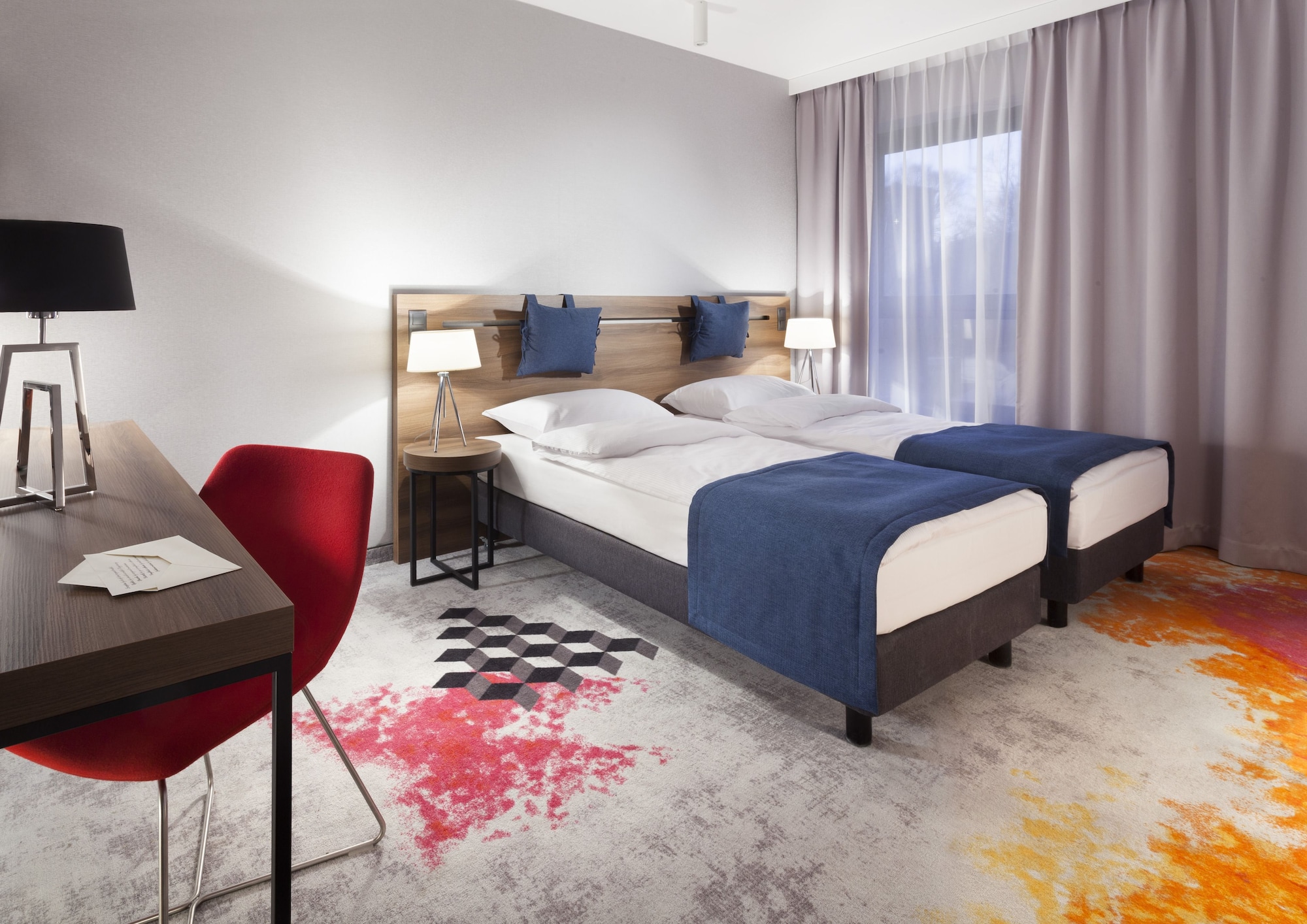 SUPERIOR, DOUBLE OR TWIN BED