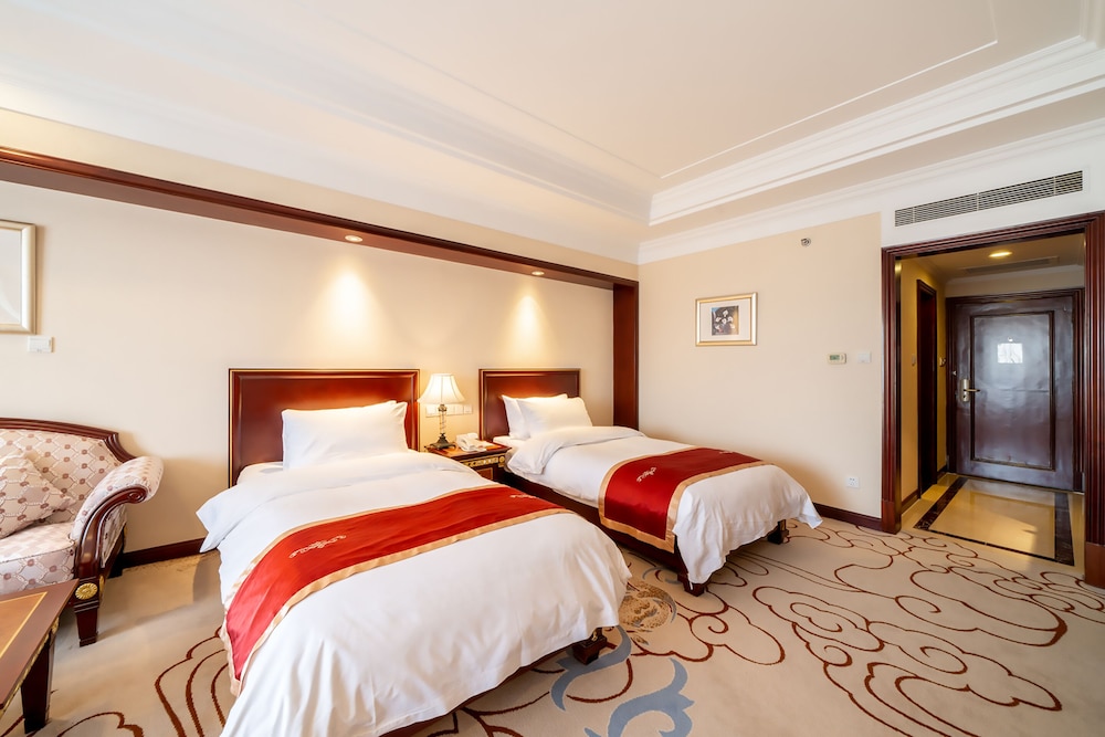 DELUXE, TWIN BEDS