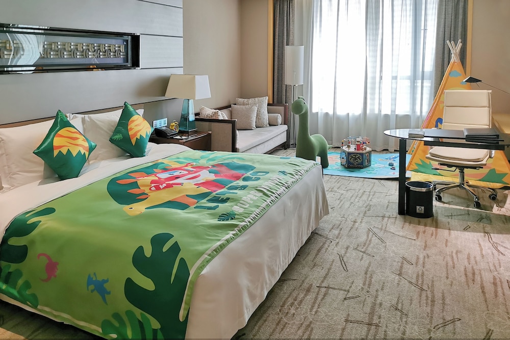 Signature, Swiss, King Bed