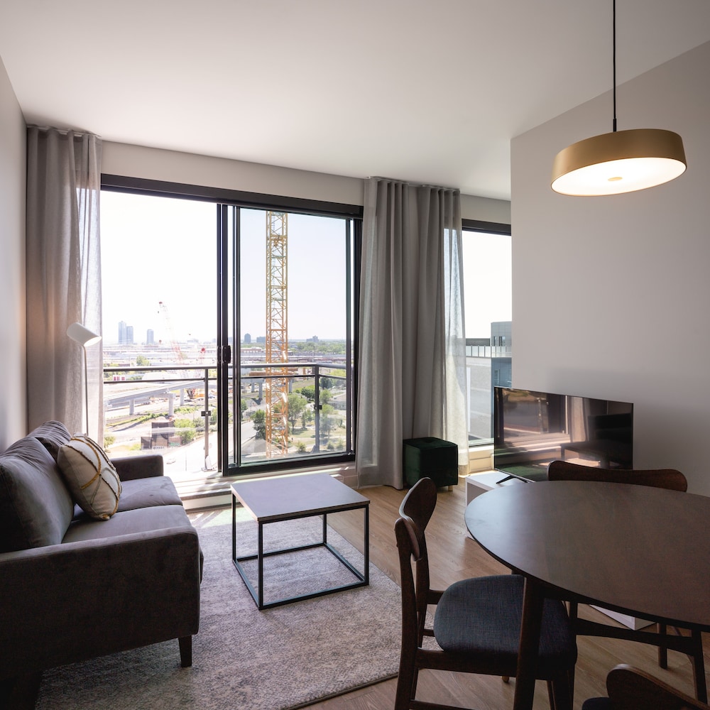 Griffintown Hotel 15/25