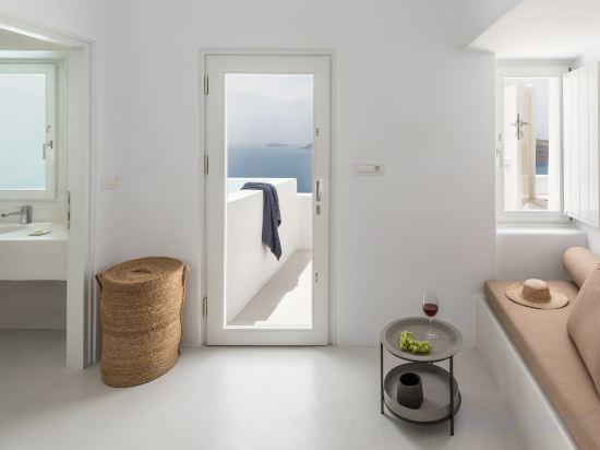 Honeymoon, Suite, Outdoor Jetted Tub