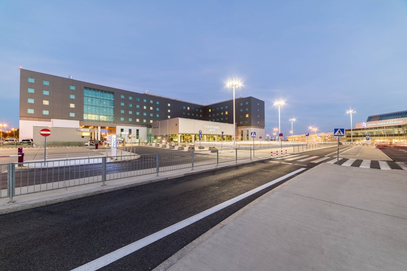 Courtyard By Marriott Warsaw Airport 3/62