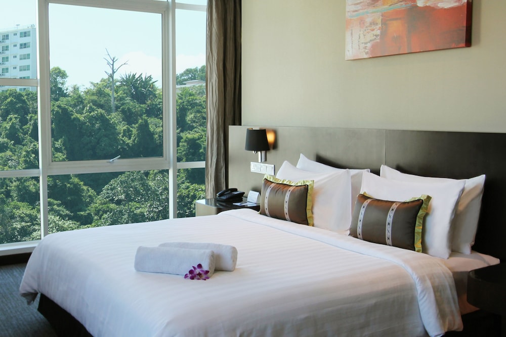 Hotel Grandis 30/73