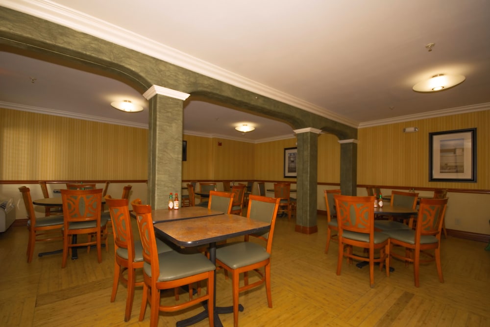 Quality Inn Placentia Anaheim Fullerton 37/50