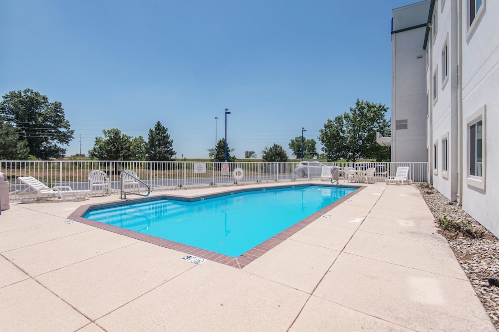 Motel6 Junction City, KS 36/47