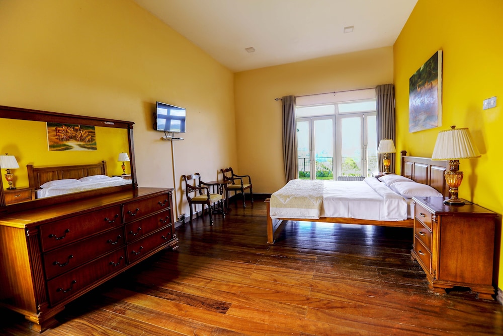 Yoho Villa Acacia 6/36