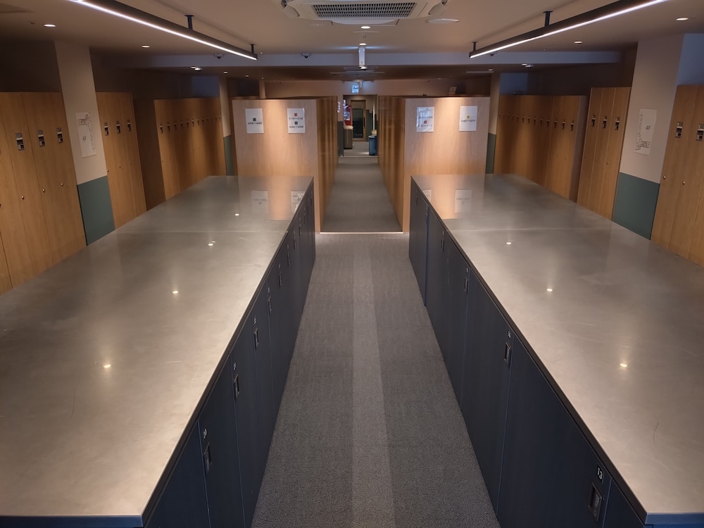 Capsule inn Osaka - Caters to Men 72/74