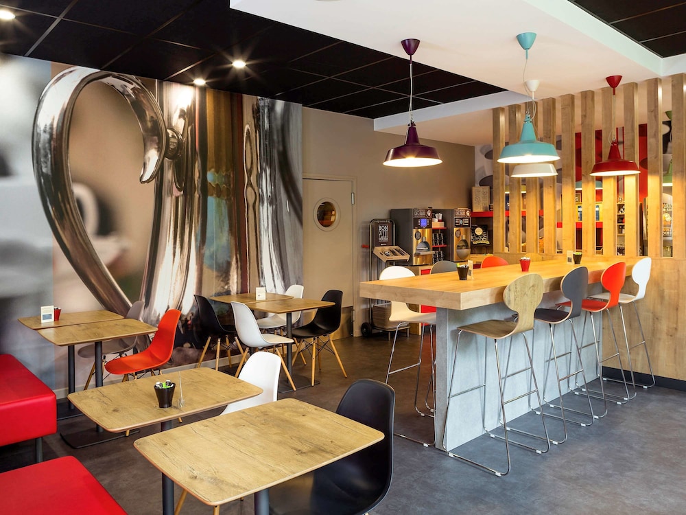 Ibis Lannion Cote De Granit Rose 27/39