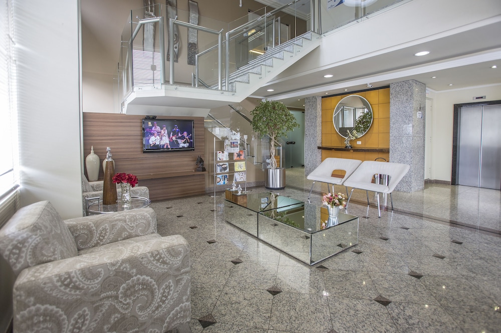 Astron Suites Sao Jose dos Pinhais 31/54