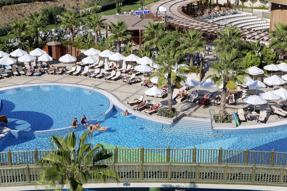 Diamond Excellence Resort & Spa 53/65