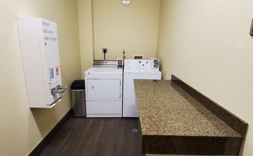 Best Western Executive Inn and Suites 11/29