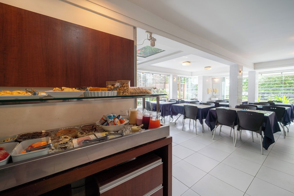 Lagoa Park Hotel 30/40