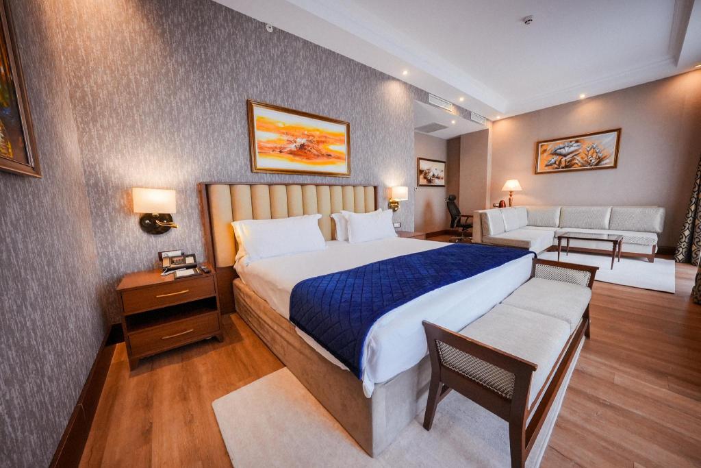 جناح جونيور بسرير كينج، Wellborn Luxury Hotel 2/10