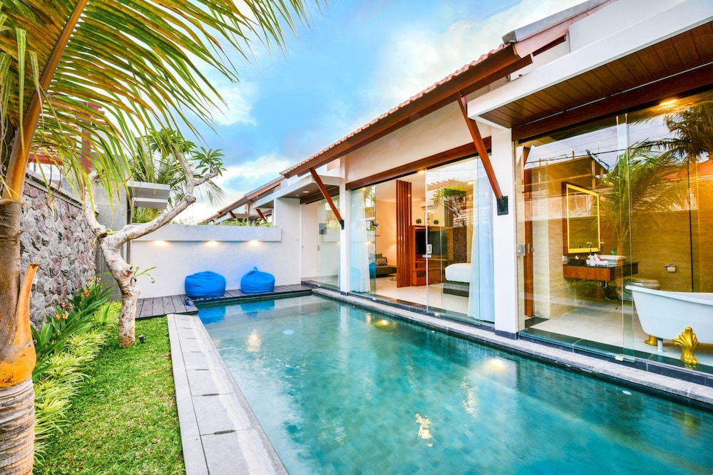 Del Cielo Villa Seminyak 29/33