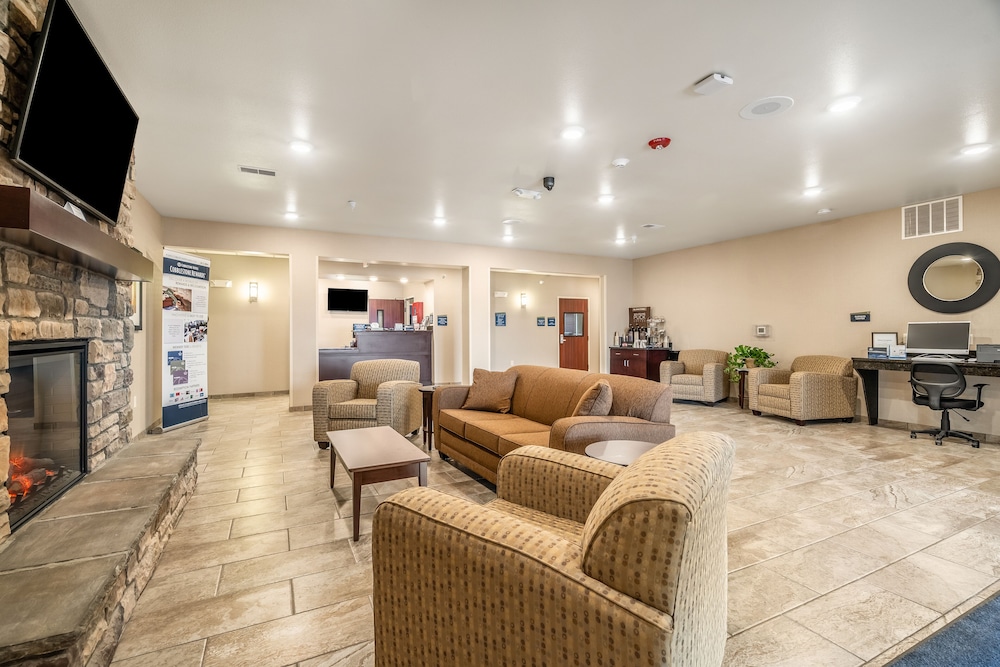 Cobblestone Inn & Suites - Kermit 6/48
