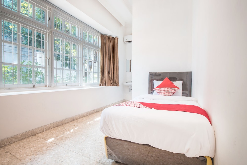 Oyo 332 Residence G17 16/50