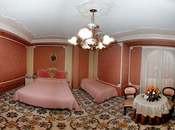 Grand Hotel La Sonrisa 13/19