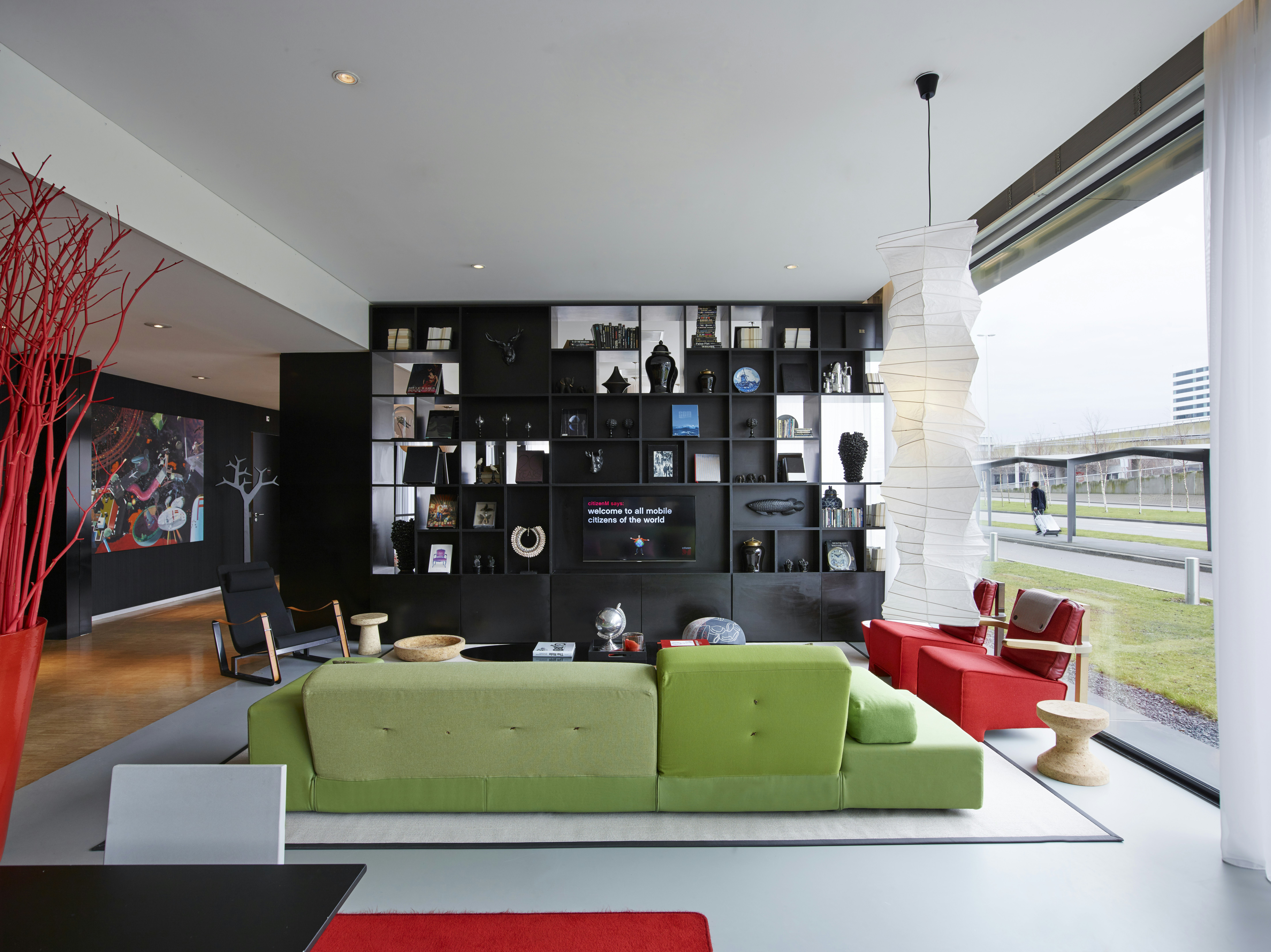 CITIZENM SCHIPHOL AIRPORT HOTEL 8/53