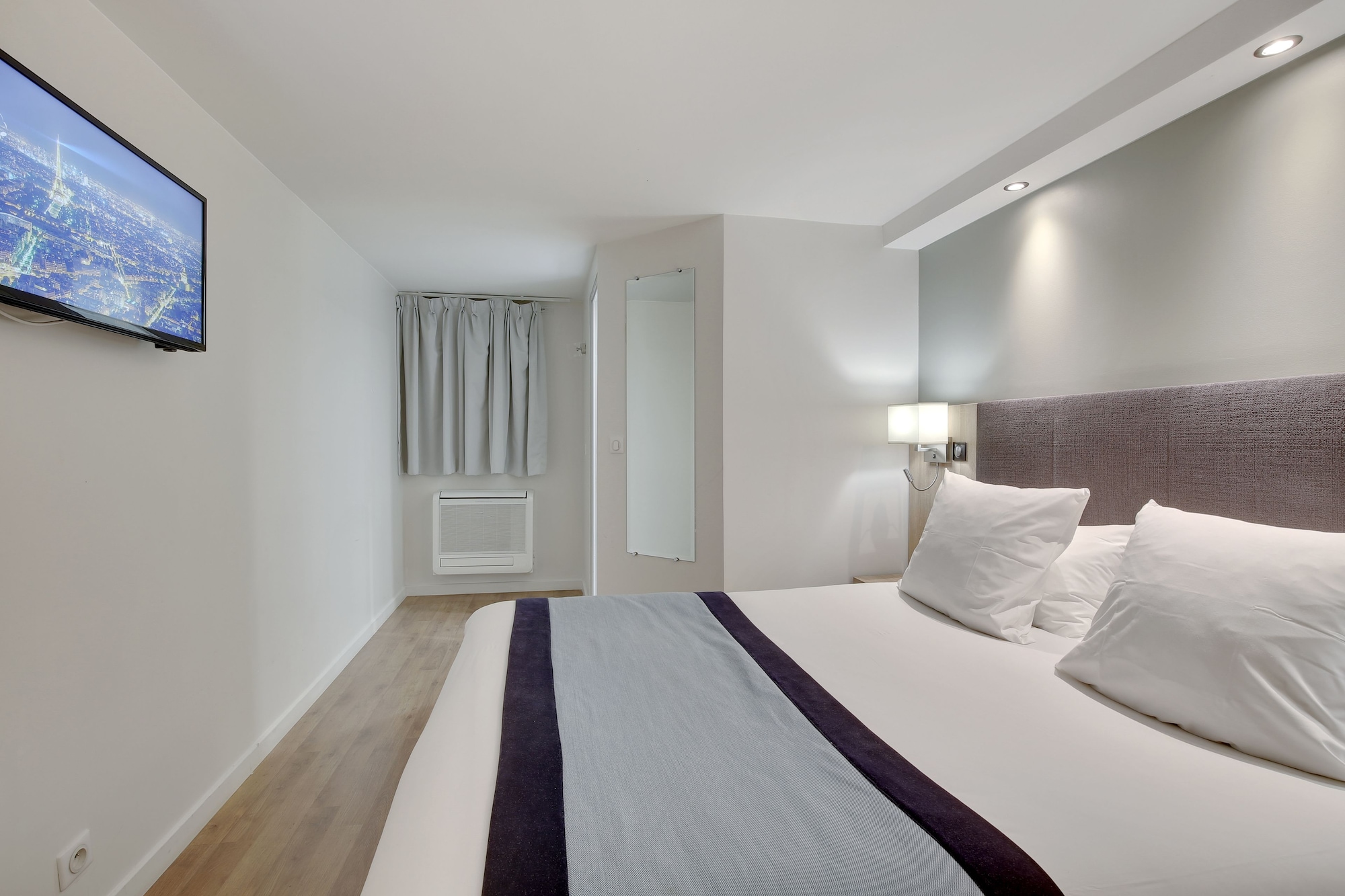 SUPERIOR, DOUBLE BED