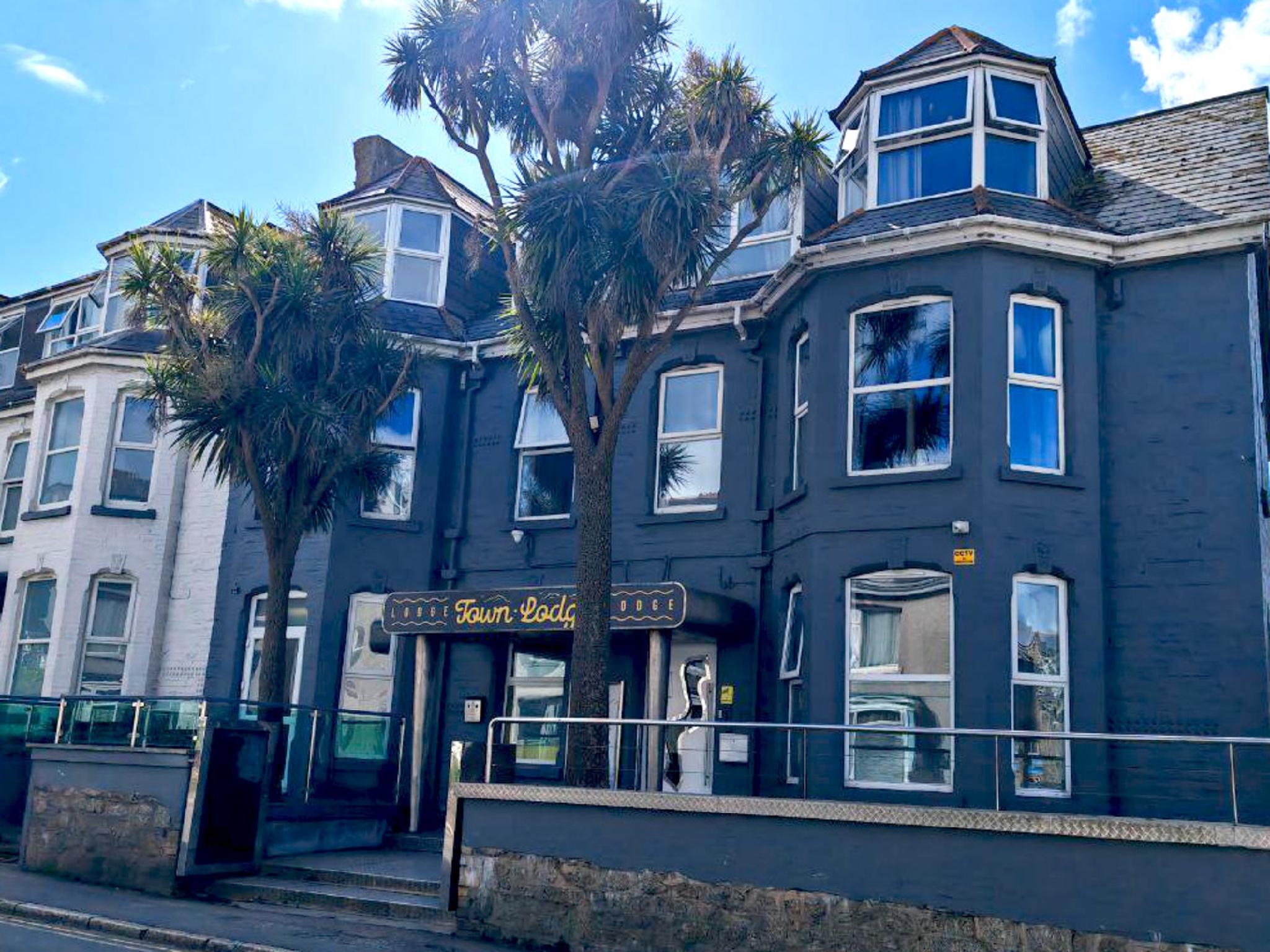 Town Lodge 24/33