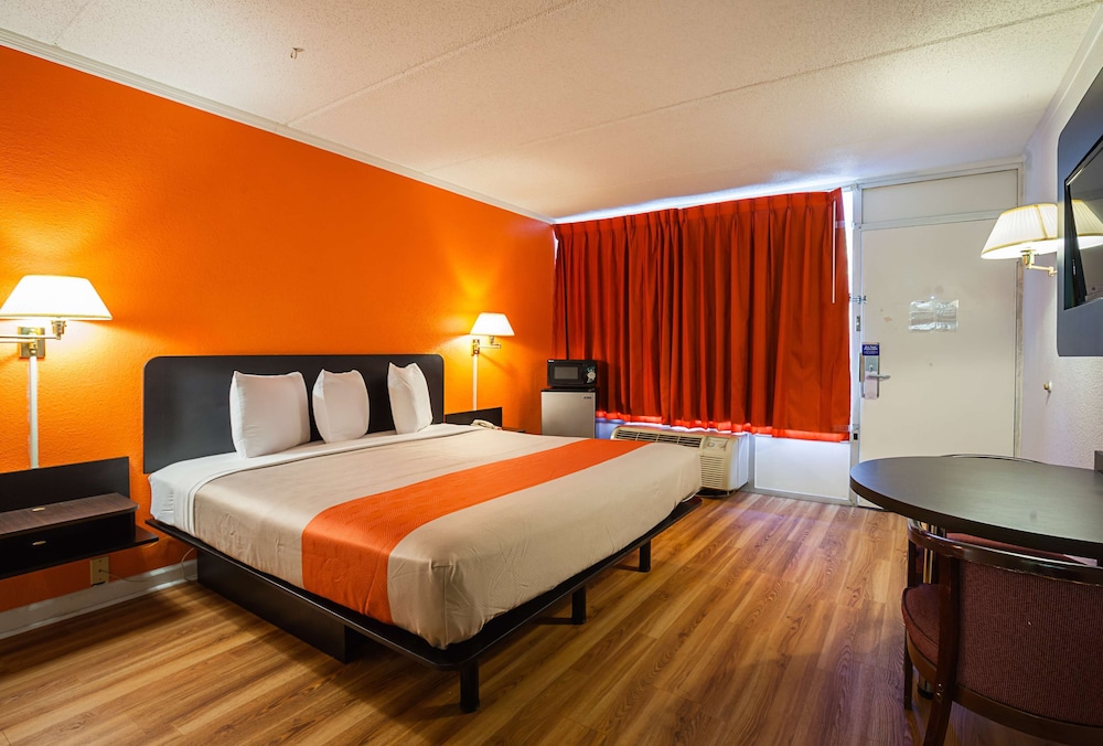 Motel6 Tifton, GA 20/42