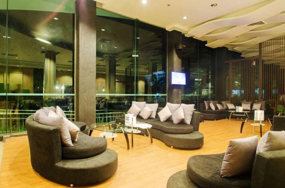 Alvarez Hotel 59/65