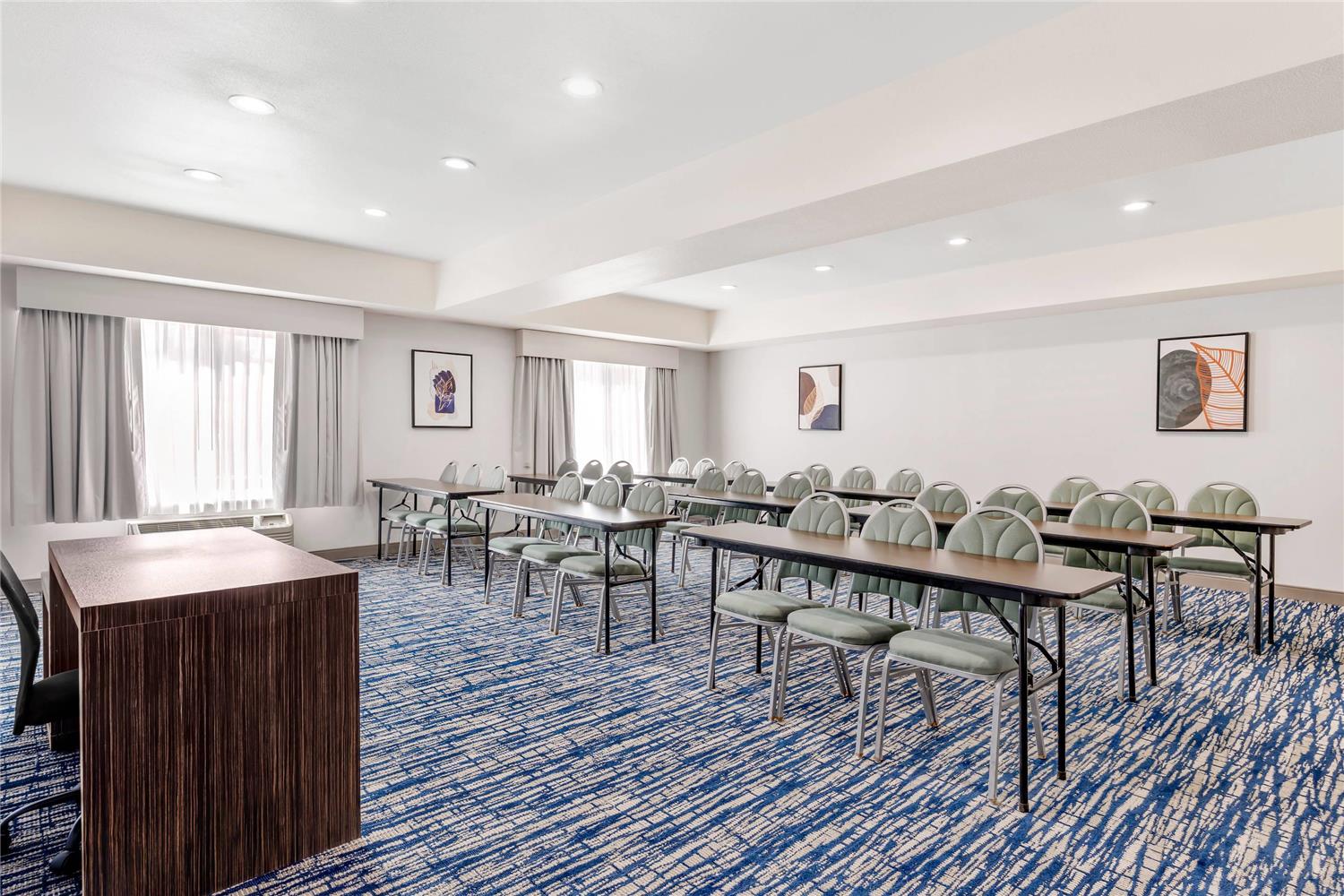 Country Inn & Suites by Radisson, Modesto/Salida 15/18