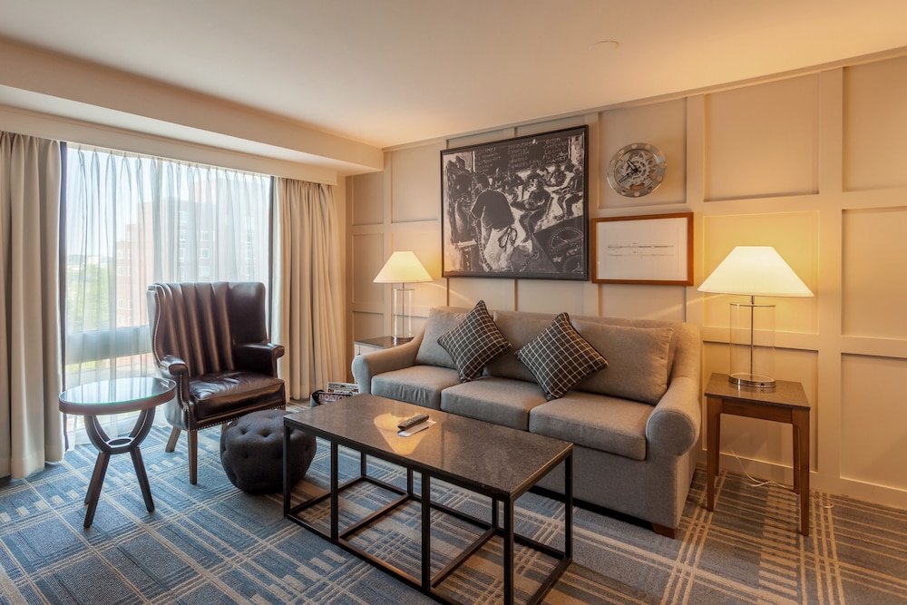 The Charles Hotel 49/70