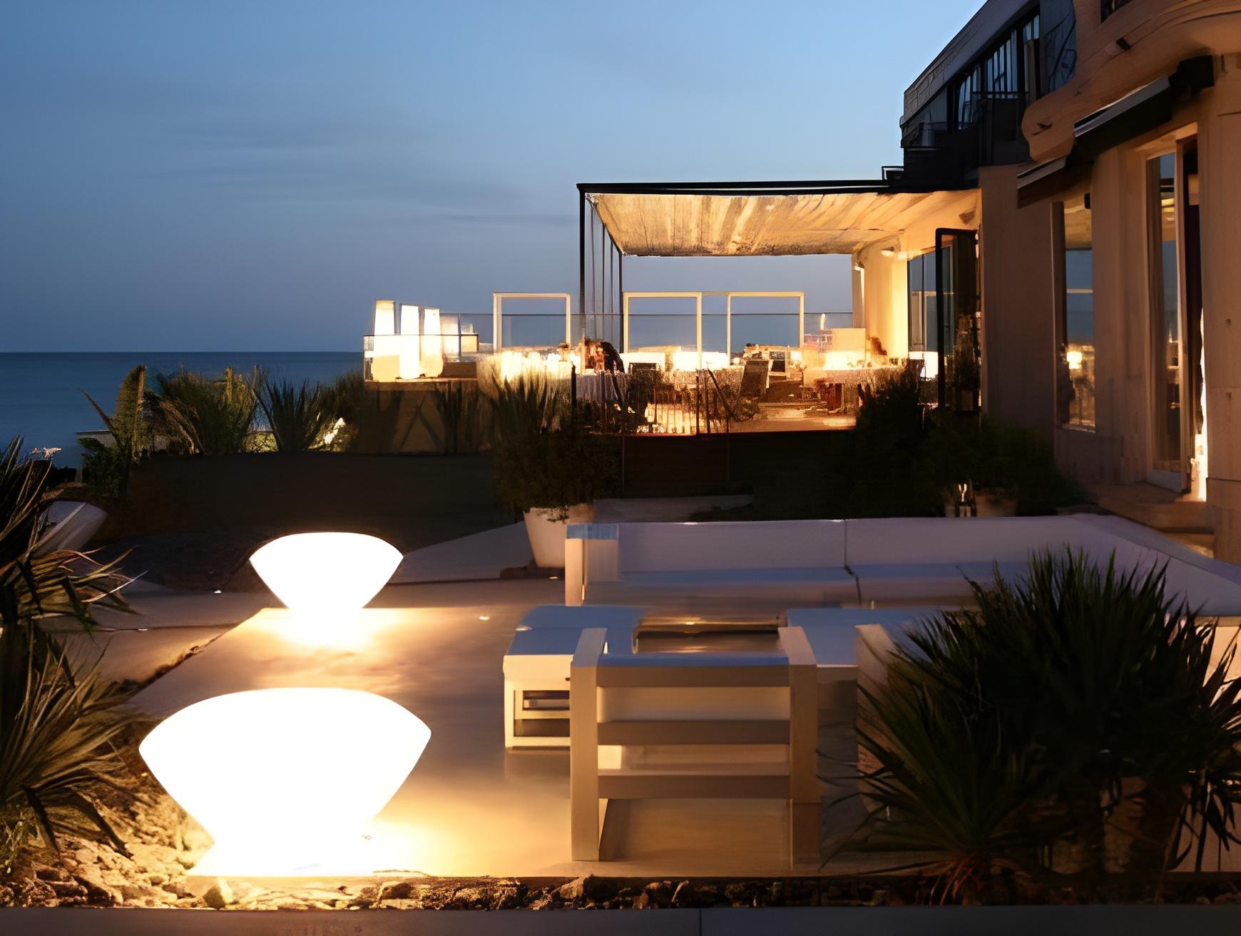 Superior, Sea View
