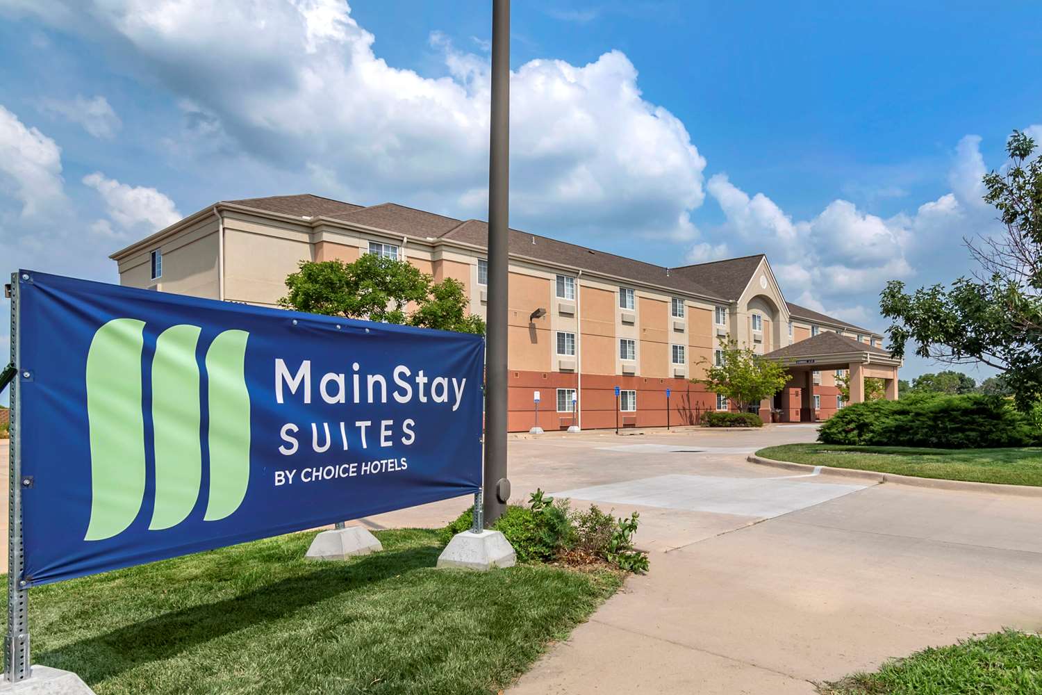 Mainstay Suites Emporia 2/11