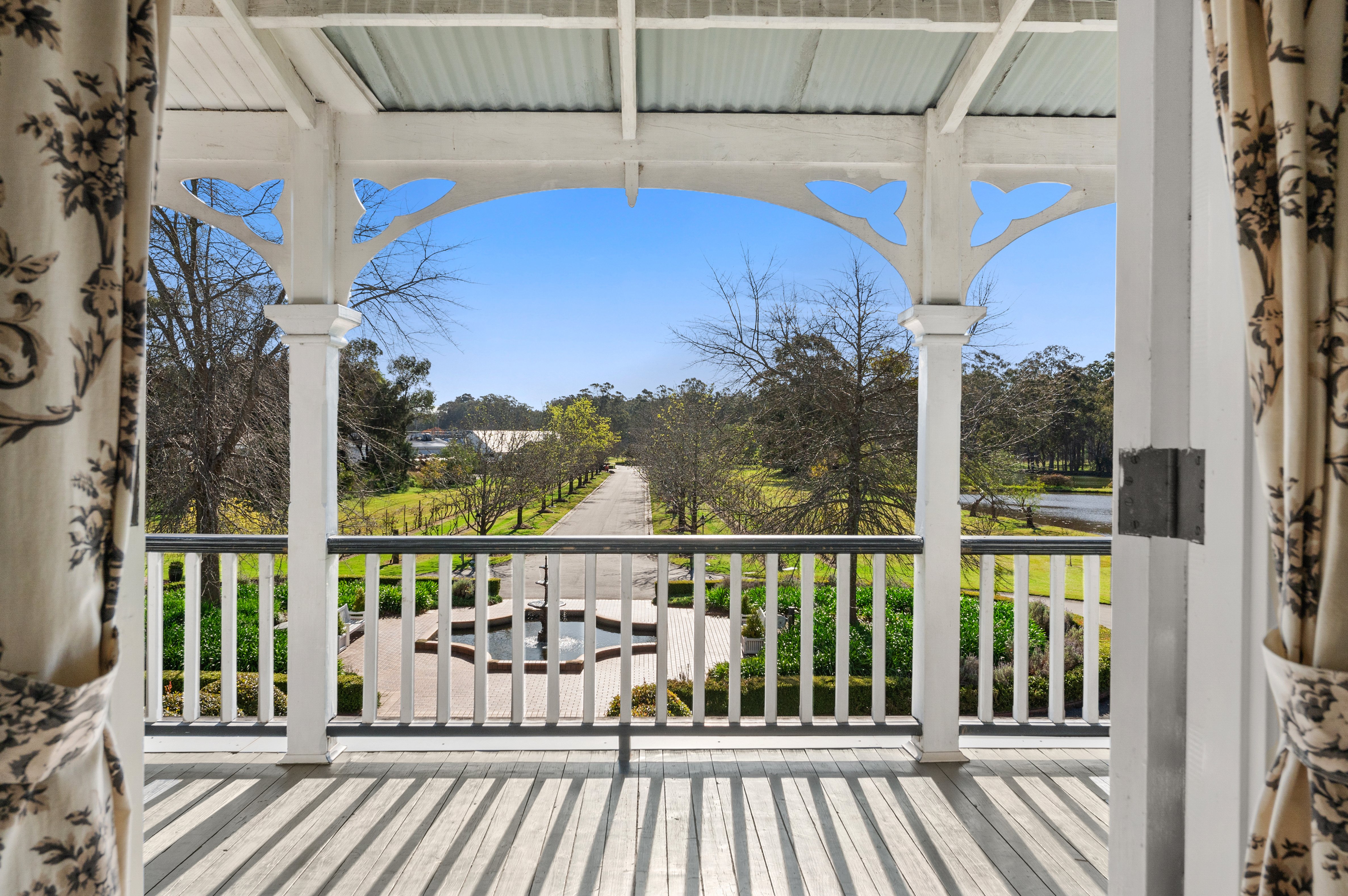 THE CONVENT HUNTER VALLEY 2/62