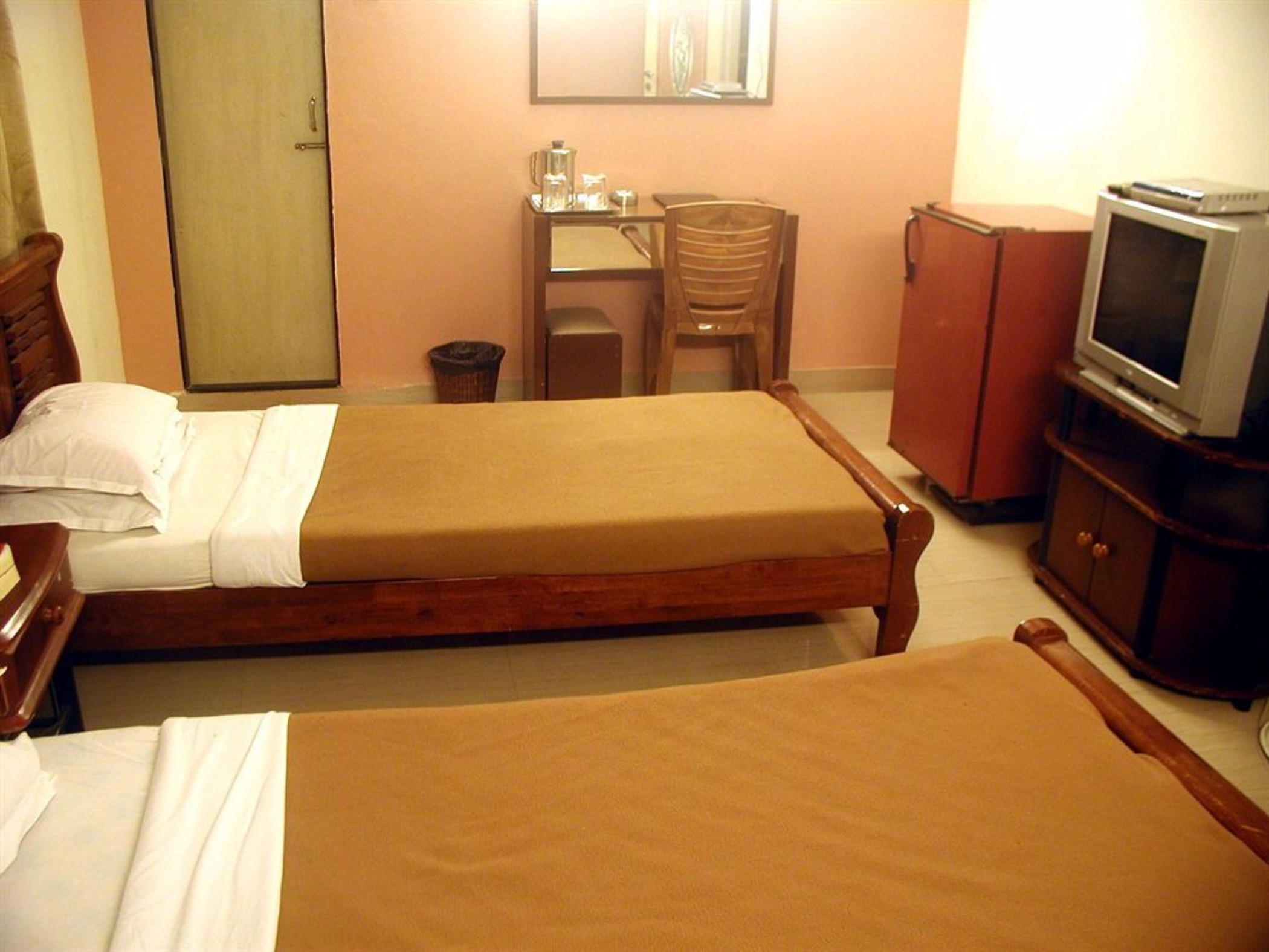 HOTEL SUPREME 16/26