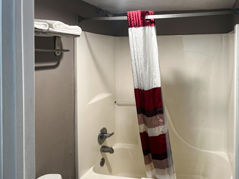 Motel6 Ozark, AR 17/24