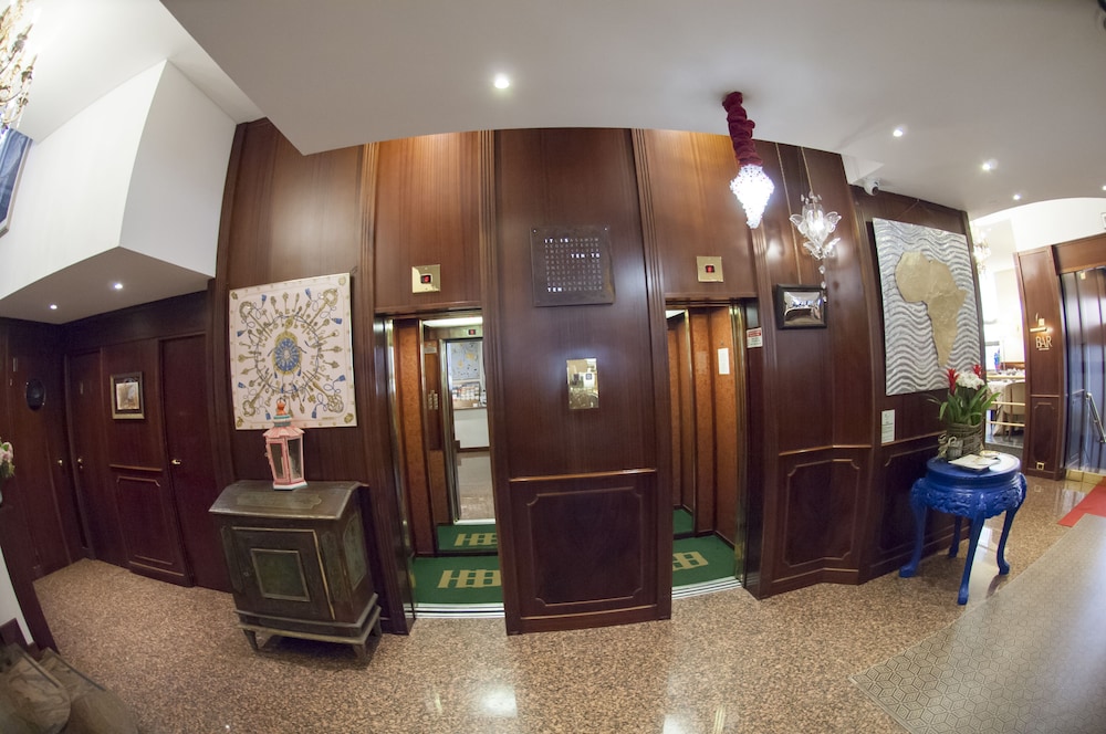 Hotel Bristol Milano 9/69