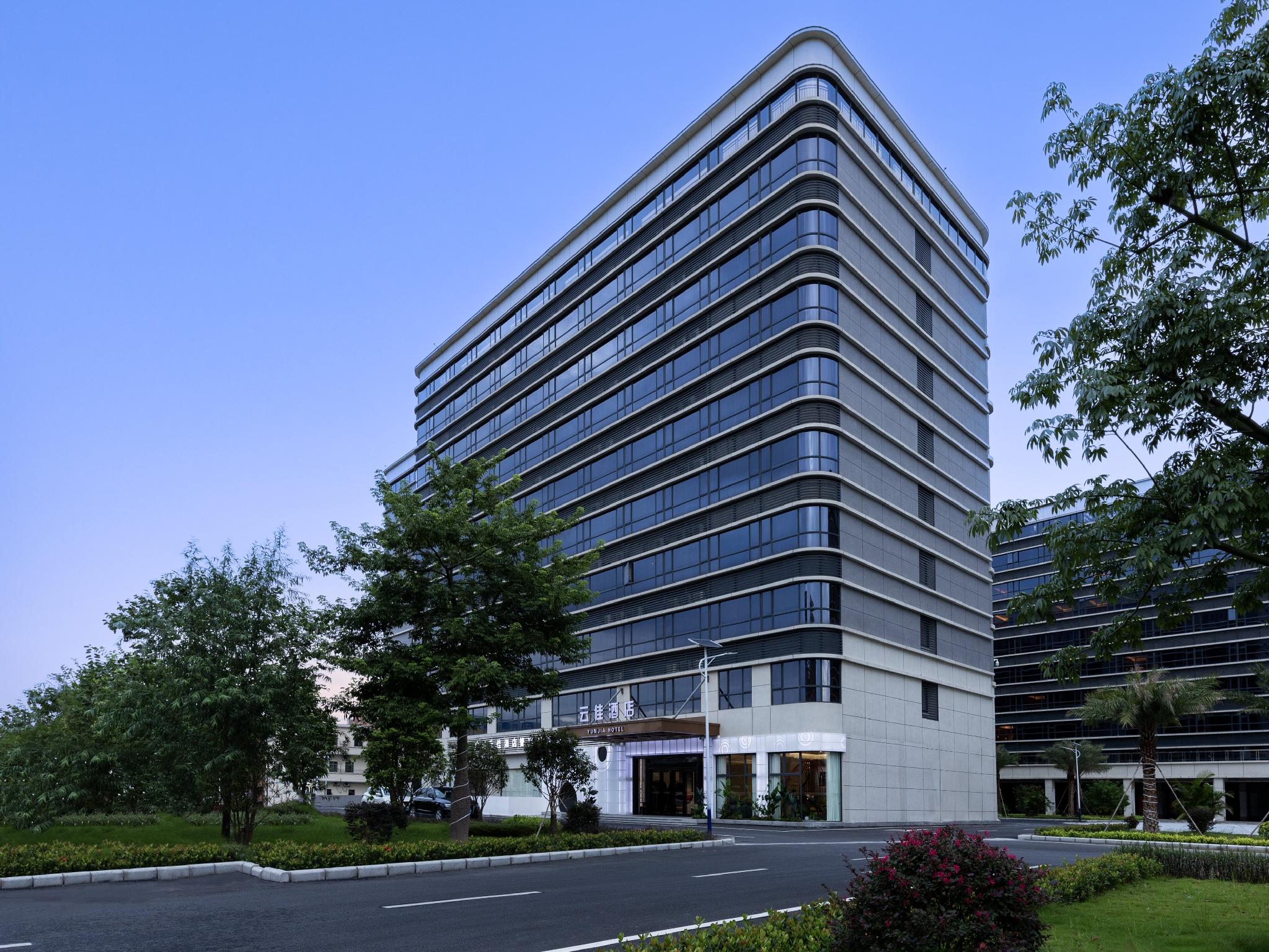 Grand Mercure Guangzhou Baiyun International Airport 22/26