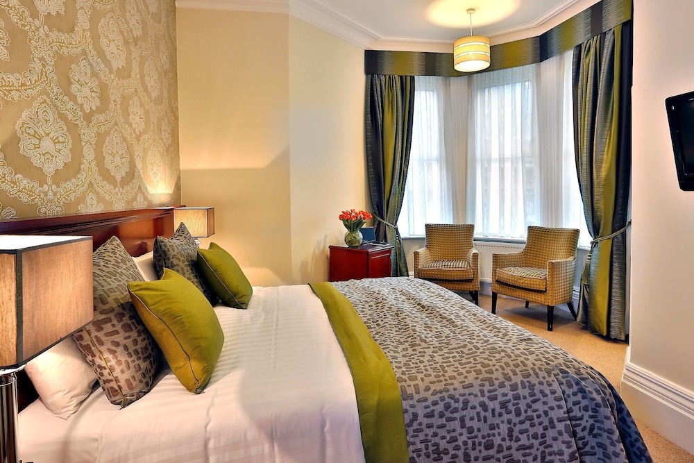 Best Western Plus the Connaught Hotel And Spa 10/29
