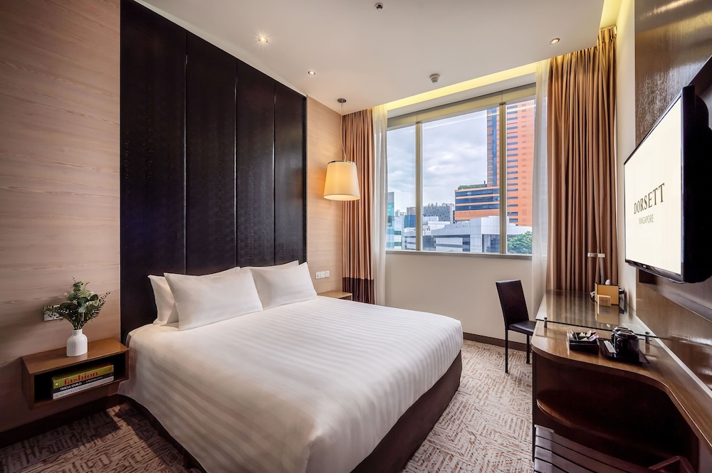 Dorsett Singapore 34/70