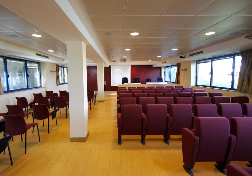 Bilbao Aterpetxea Hostel 28/37