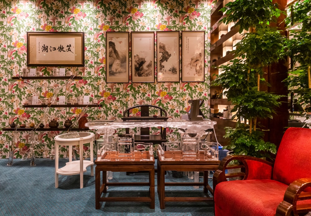 Lan Kwai Fong Hotel 42/54