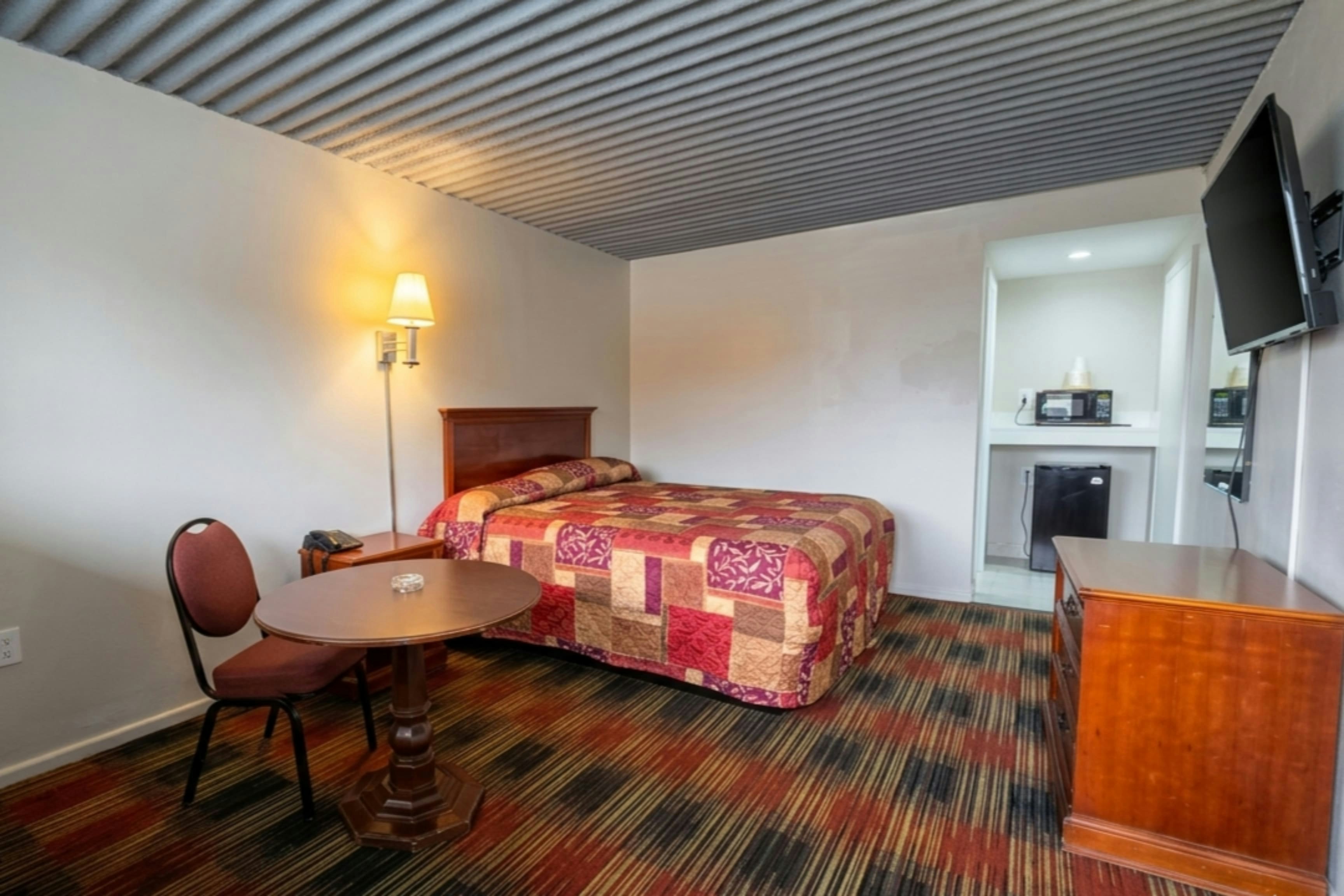 Carolina Inn Anderson Clemson Area 16/36