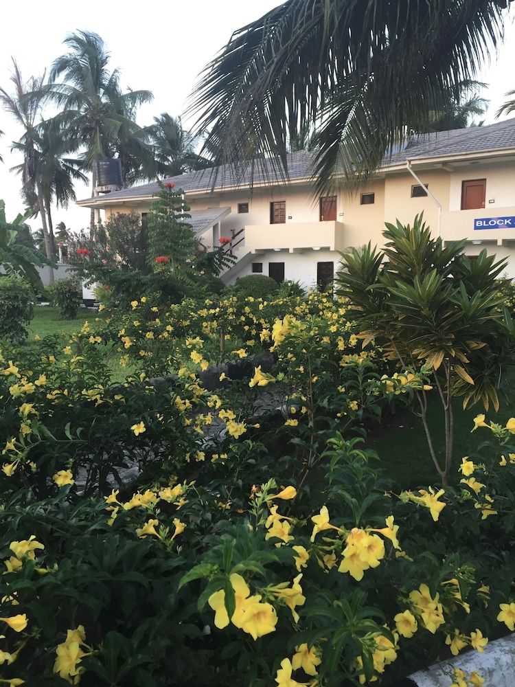 Oceanic Bay Hotel and Resort 32/43