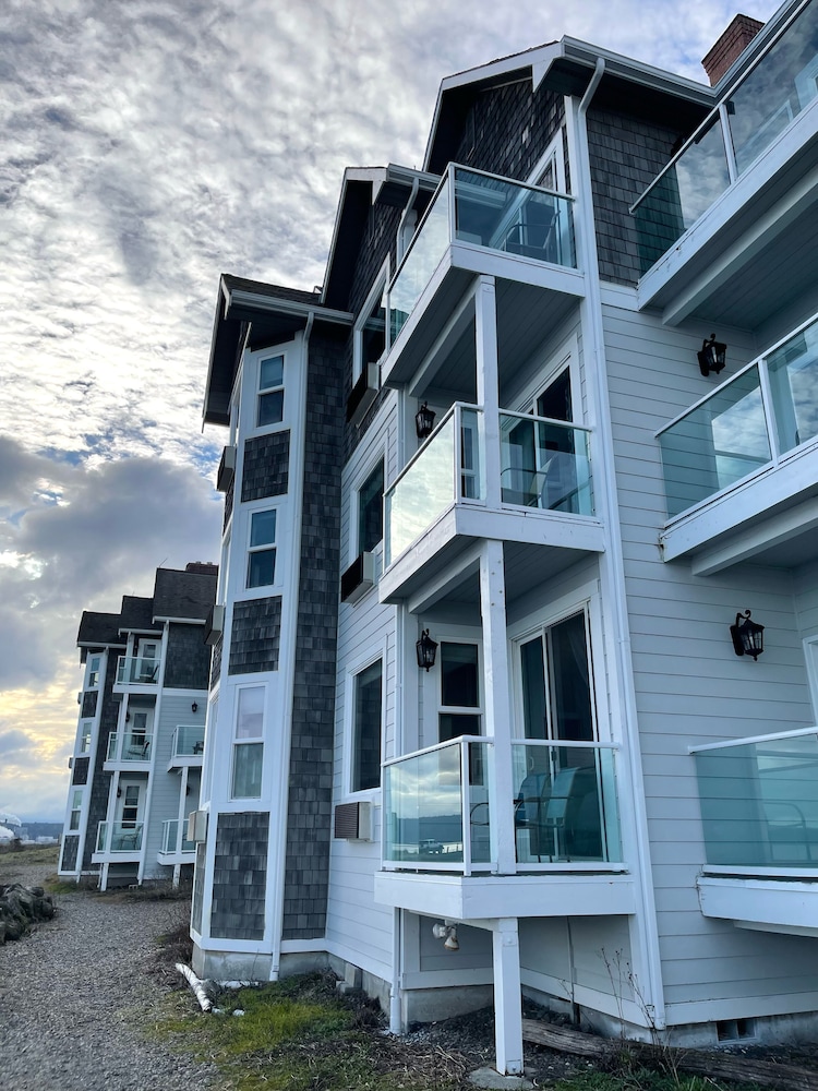 Tides Inn Suites in Port Townsend - WA