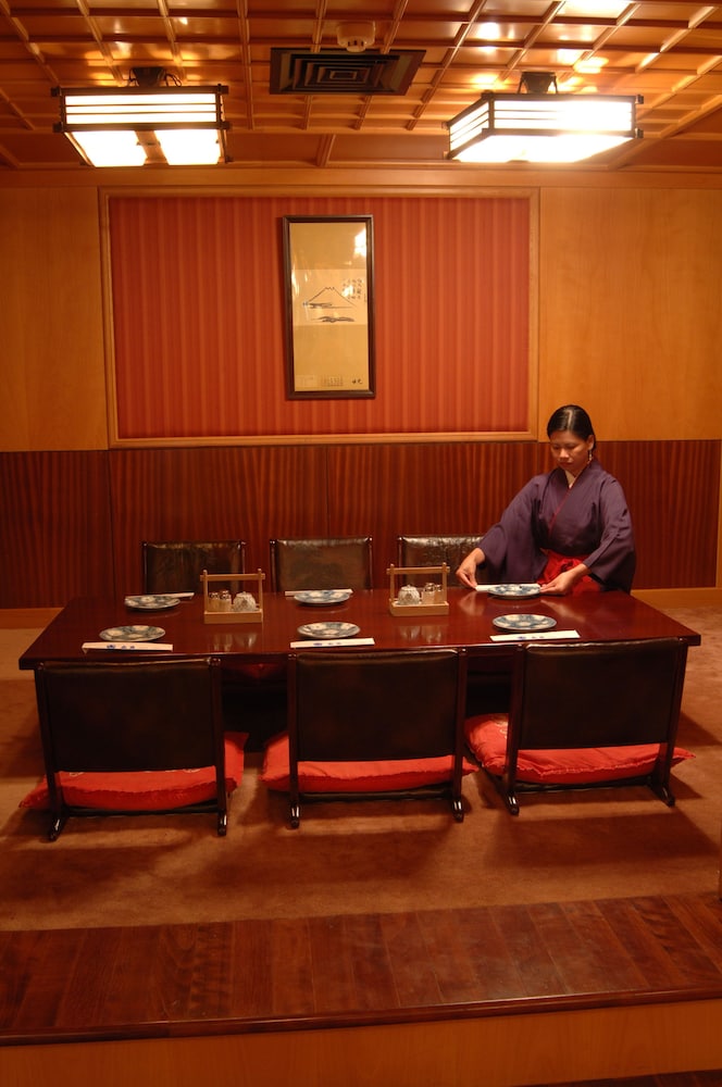 AL FALAJ HOTEL 39/60