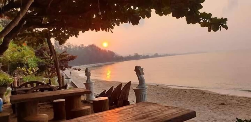 Jungle Bay Resort 25/42