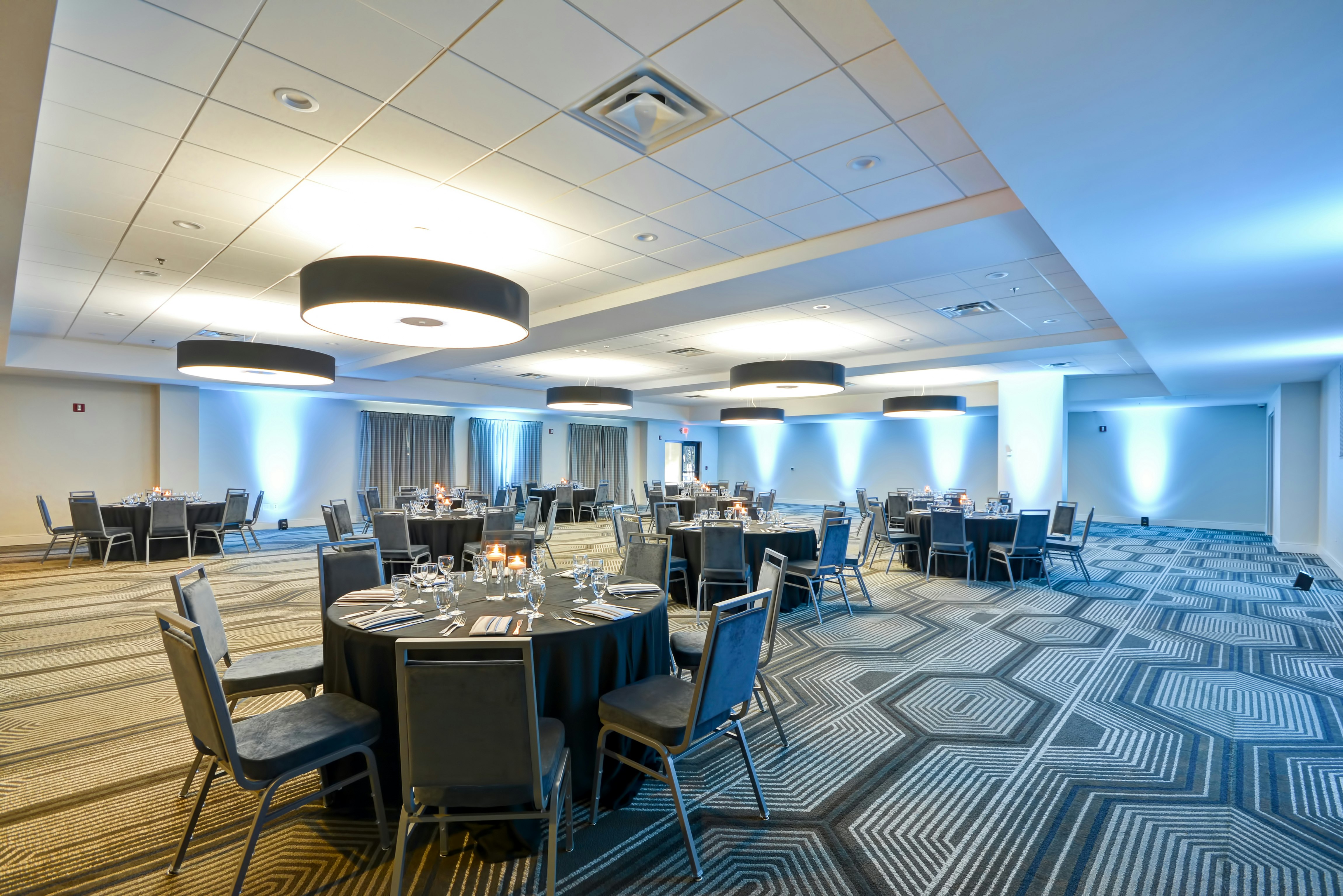 Embassy Suites Charlotte 72/73