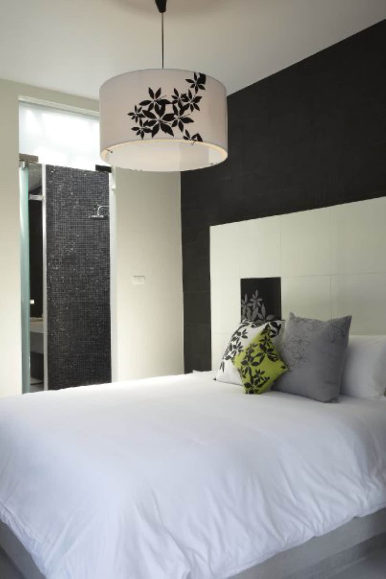 Green, Bliss, Villa, King Bed