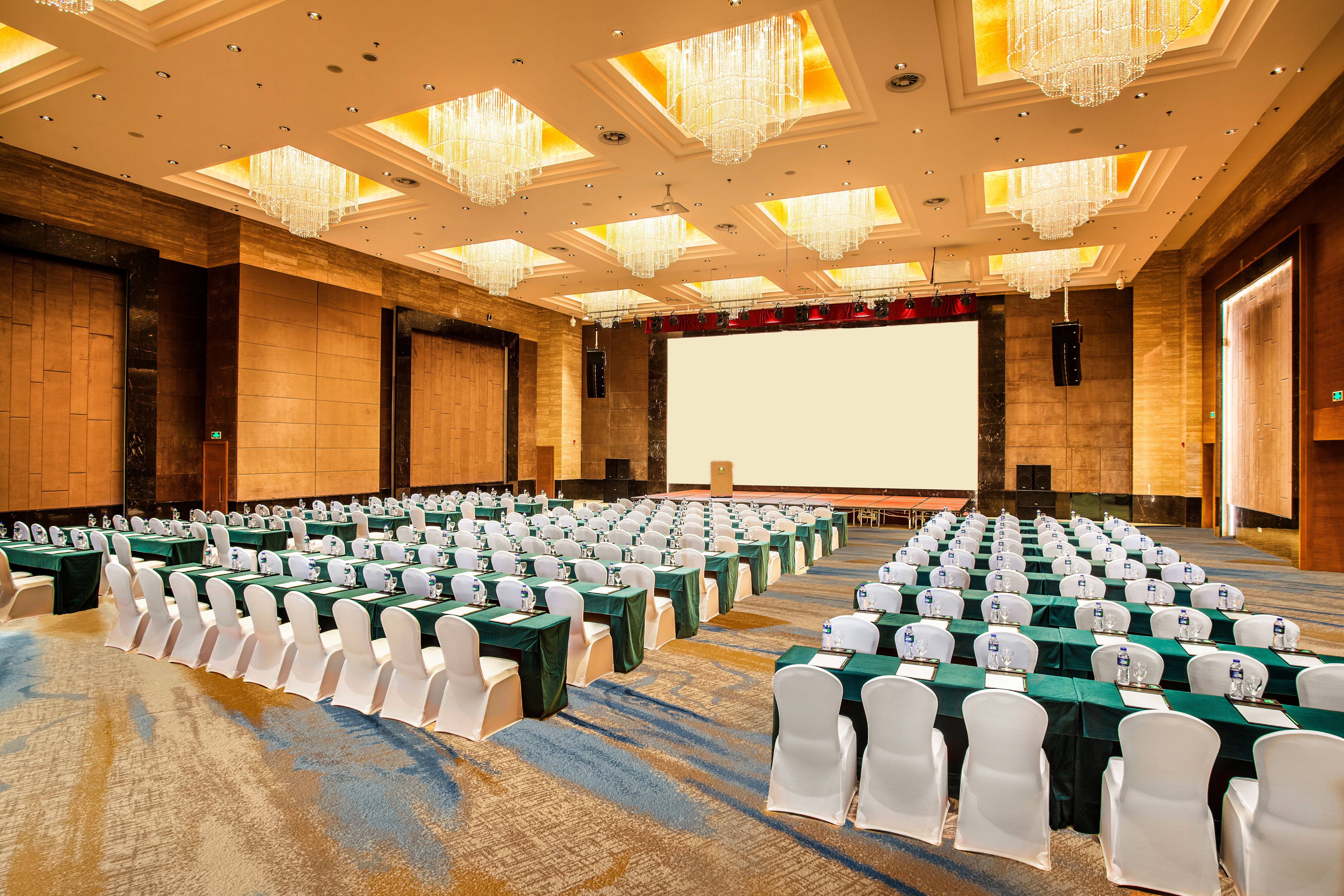 Holiday Inn Nanchang Riverside 37/50